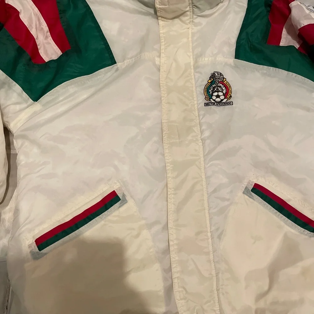Vintage 1990’s Mexico Soccer Seleccion Mexicana Puffer Embroidered Jacket-SZ-L - Picture 2 of 14
